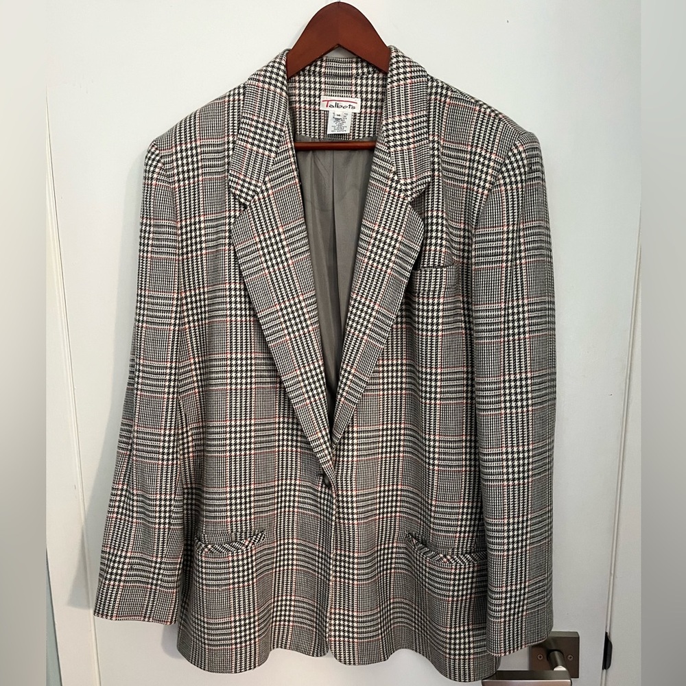 Talbots 100% Wool Gray and Pink Plaid Blazer Bust 44”